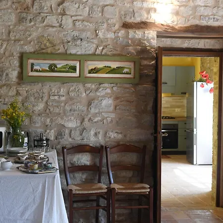 Montefiorentino Casa de Férias