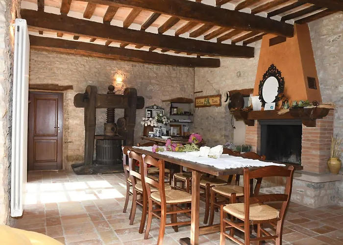 Montefiorentino Casa de Férias *